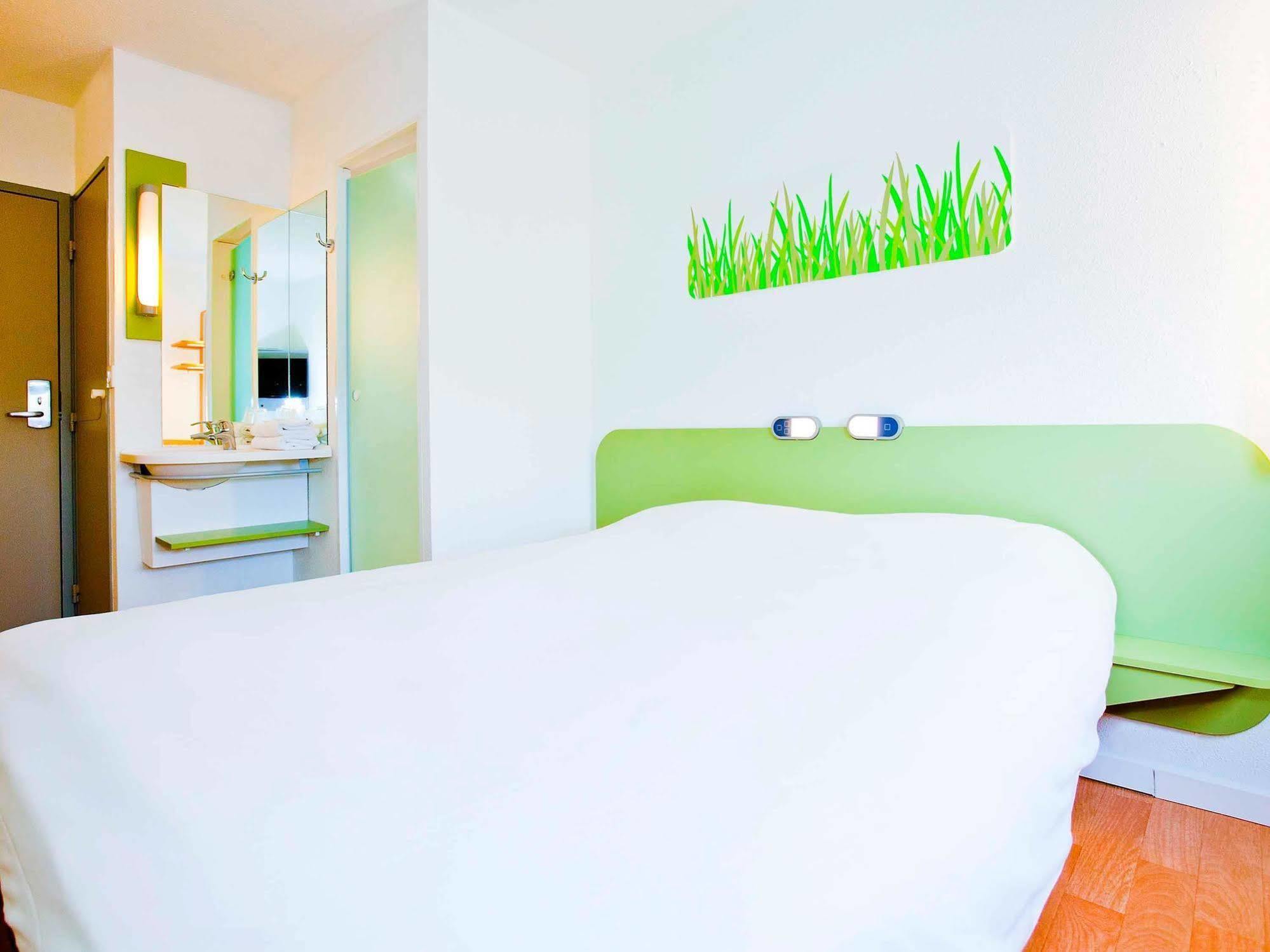 Ibis Budget Metz Technopole Екстер'єр фото
